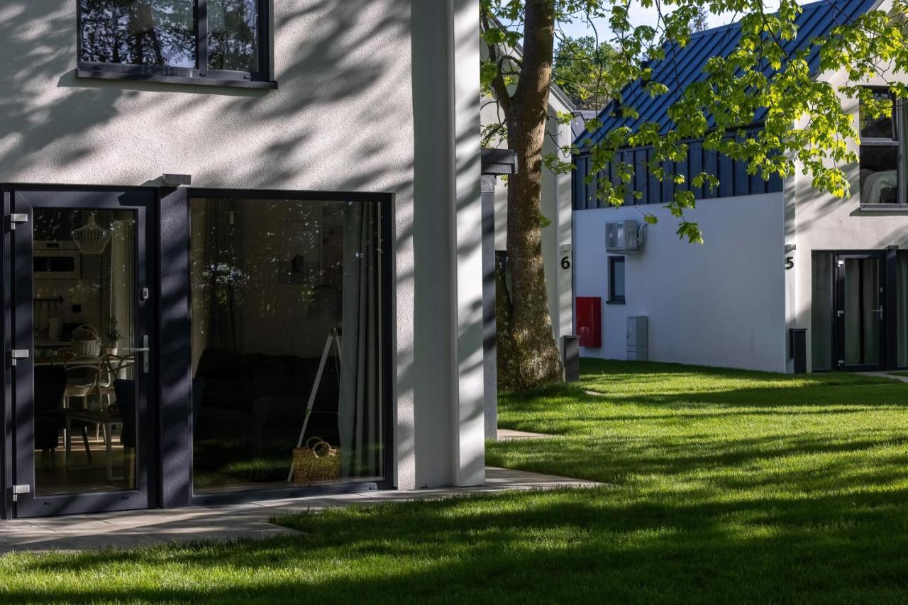 Domki Villa Hoff Resort Trzęsacz Esterno foto