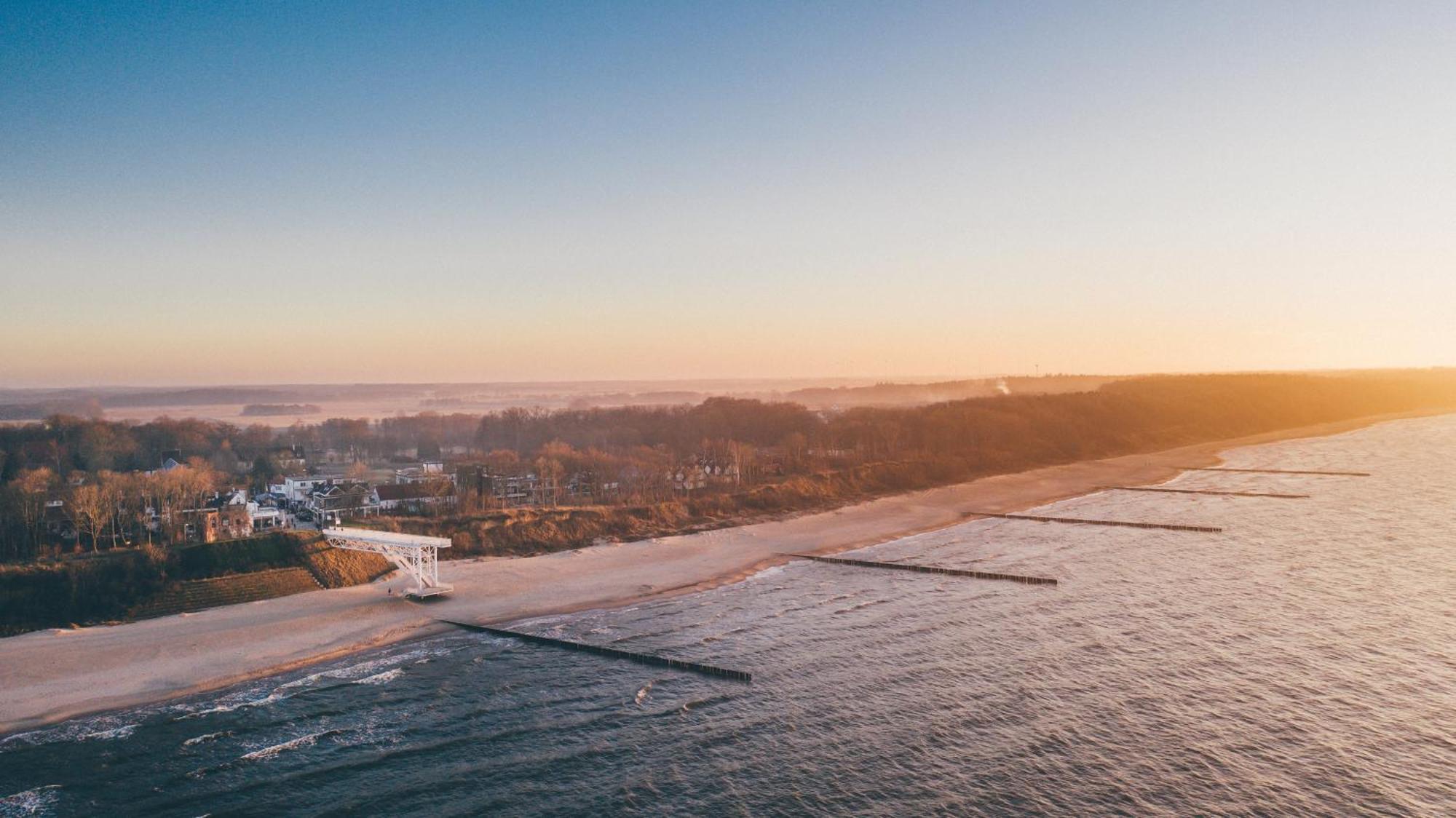 Domki Villa Hoff Resort Trzęsacz Esterno foto