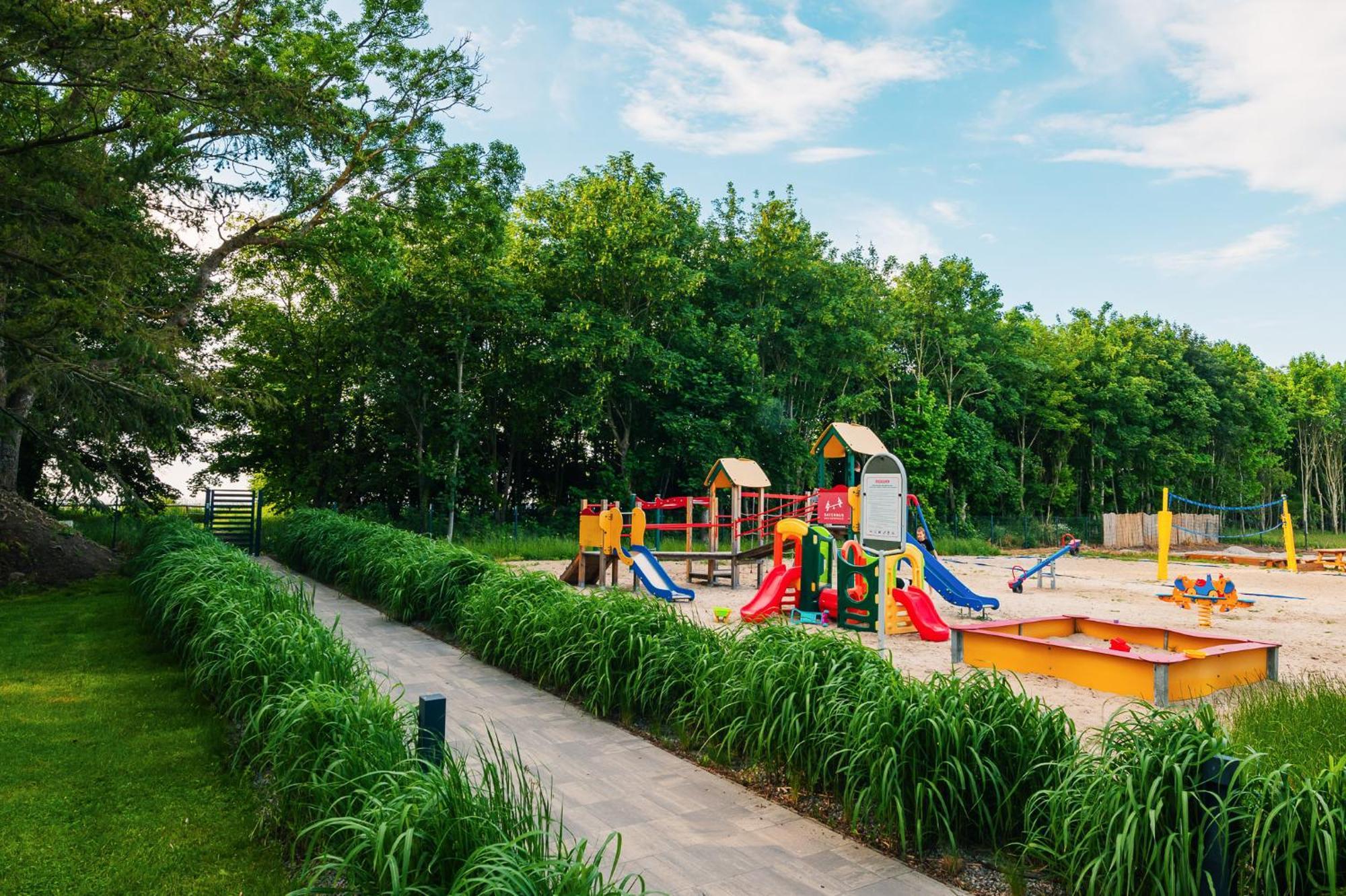 Domki Villa Hoff Resort Trzęsacz Esterno foto